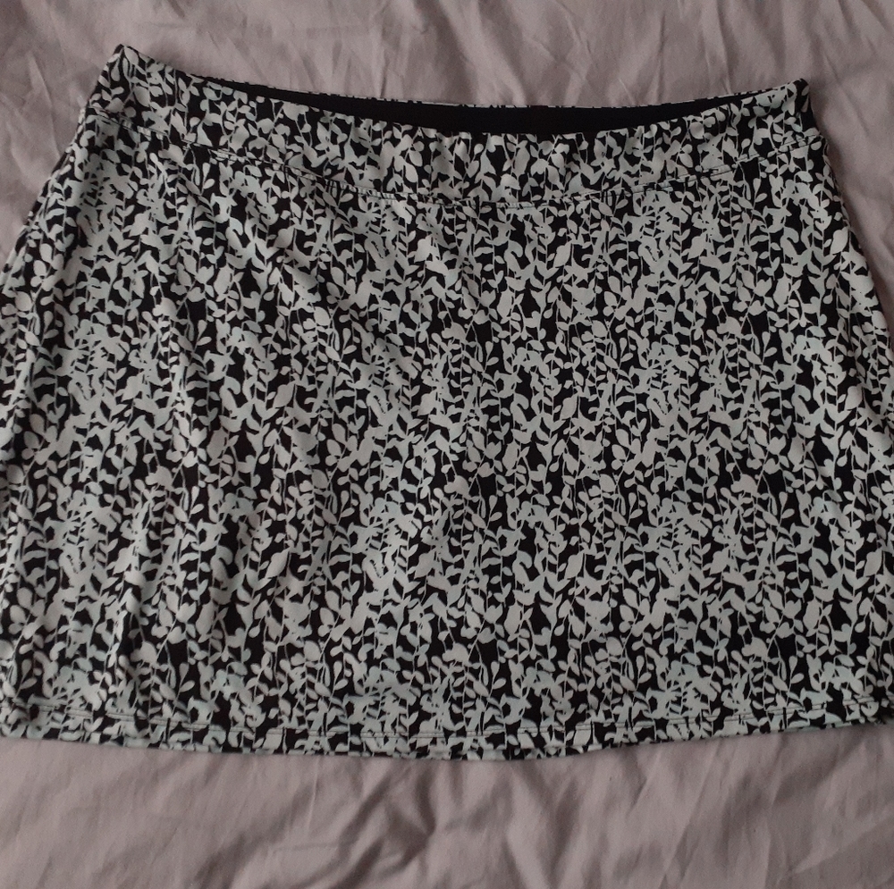 Swim skort